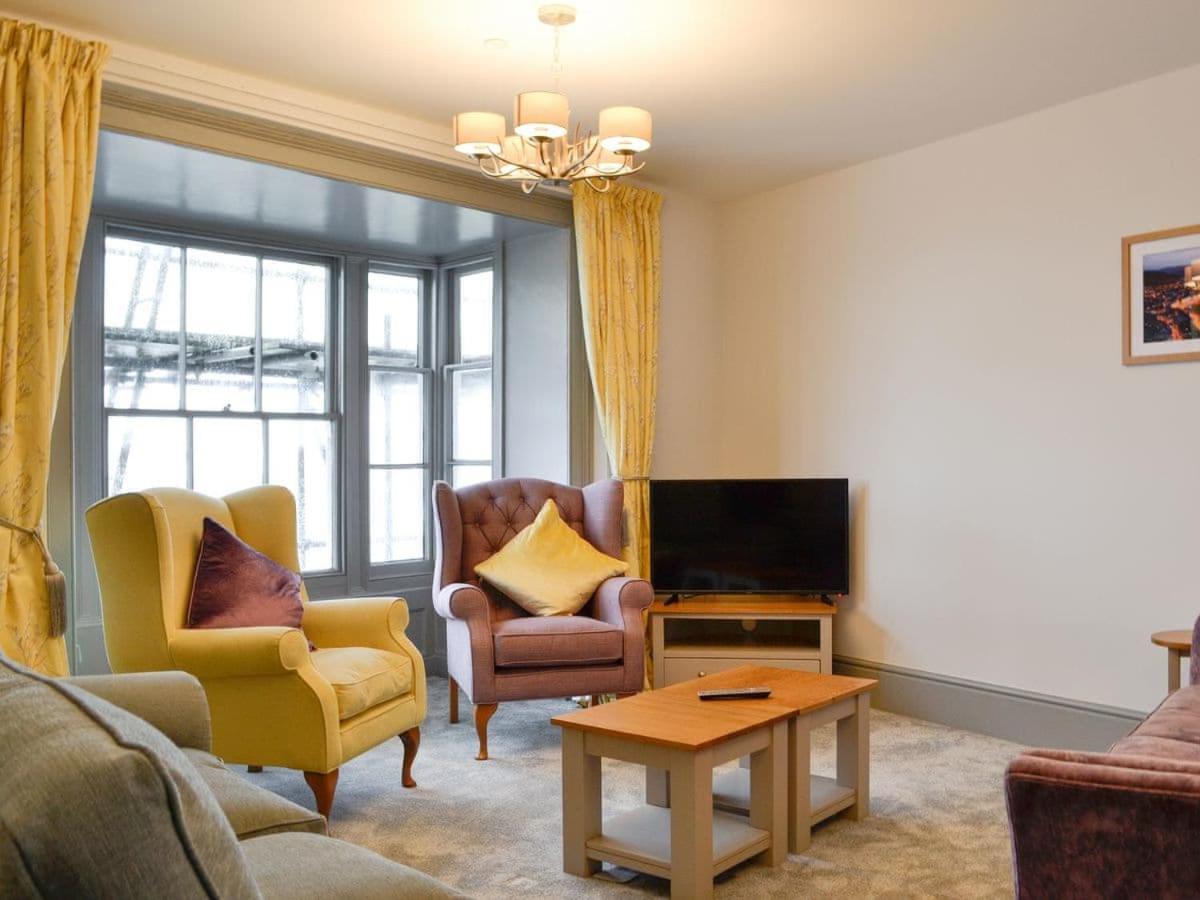Grosvenor House Apt 2 อาเบอรีสวิท ภายนอก รูปภาพ